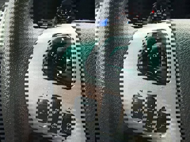 Used 2013 Ford Explorer XLT image 15