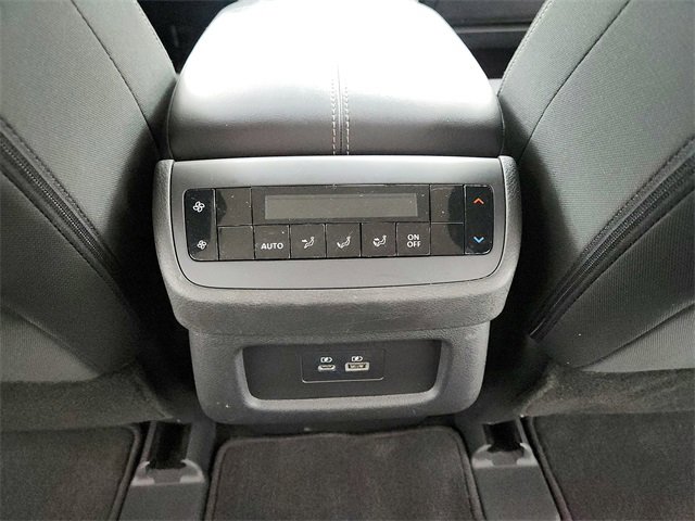 Used 2024 Nissan Pathfinder SV image 33