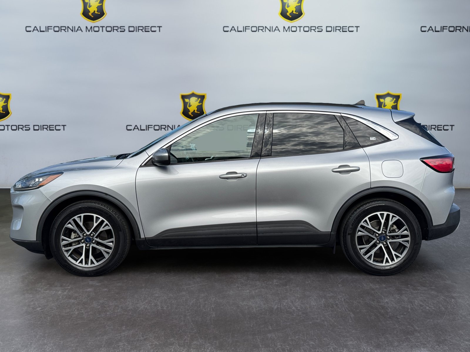 Used 2020 Ford Escape SEL FWD image 2