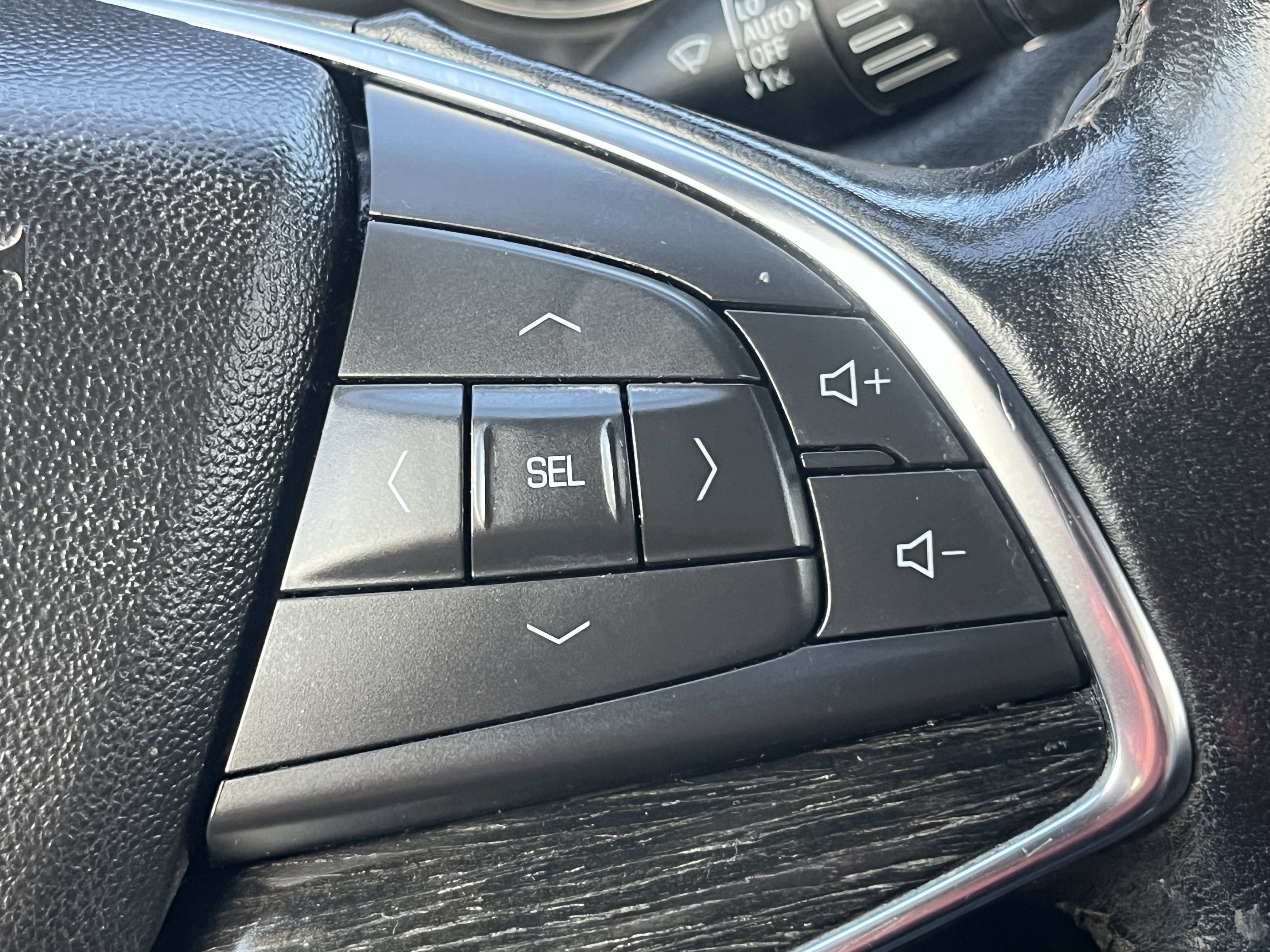 Used 2021 Cadillac XT5 Premium Luxury FWD image 19