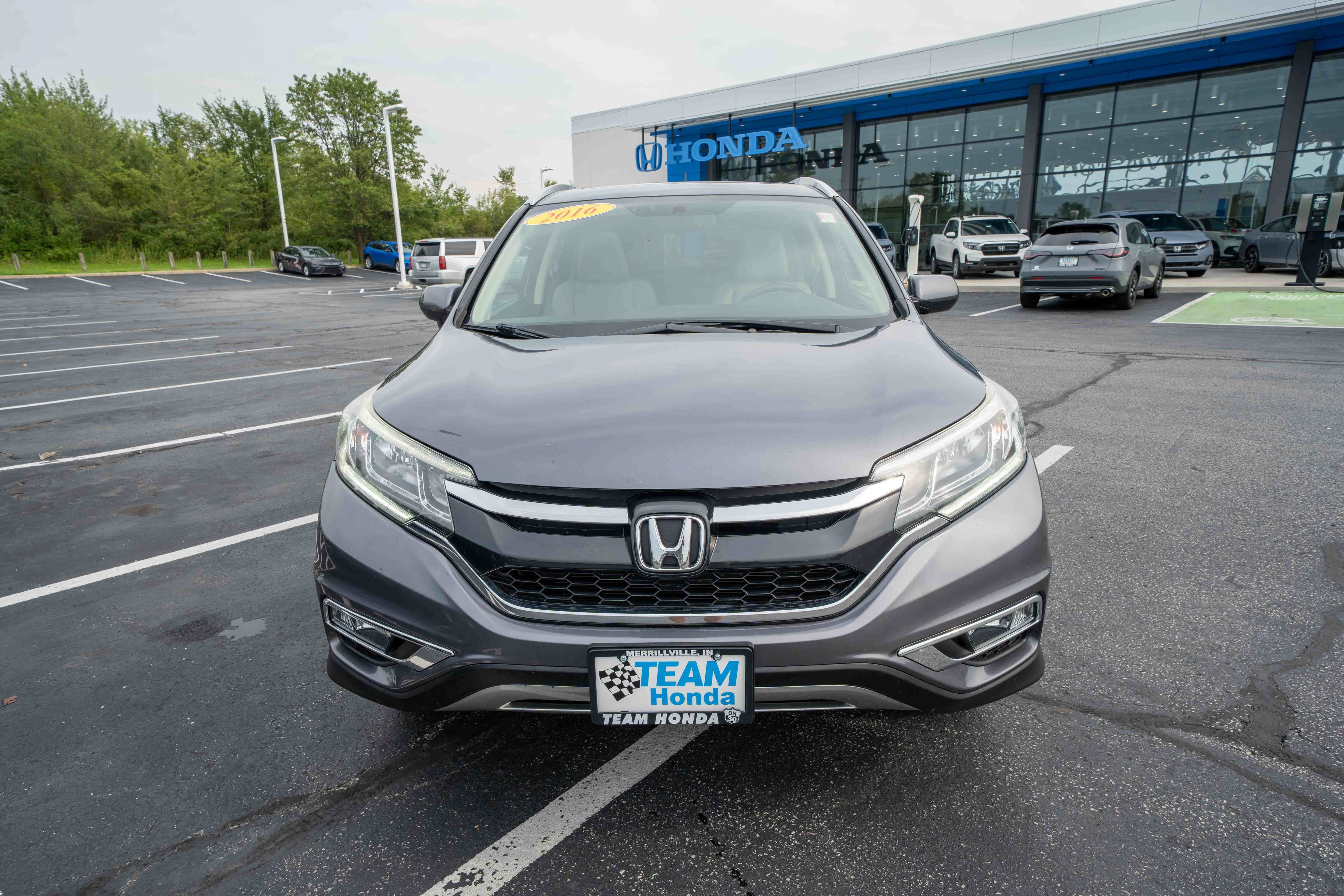 Used 2016 Honda CR-V EX-L image 2