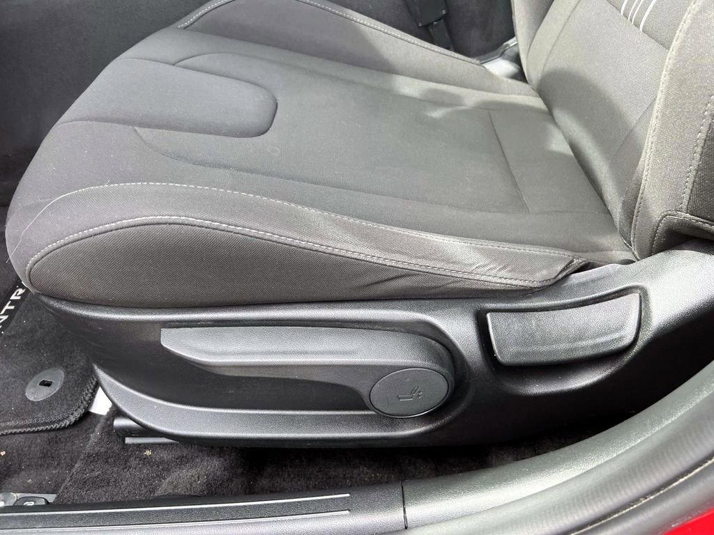 Certified 2023 Hyundai Elantra SEL w/ Convenience Package image 15