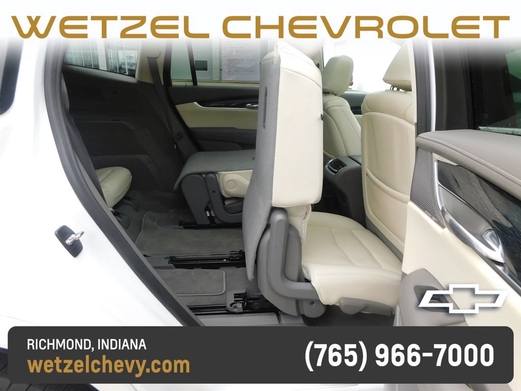Used 2023 Cadillac XT6 Premium Luxury w/ Technology Package AWD/4WD image 32