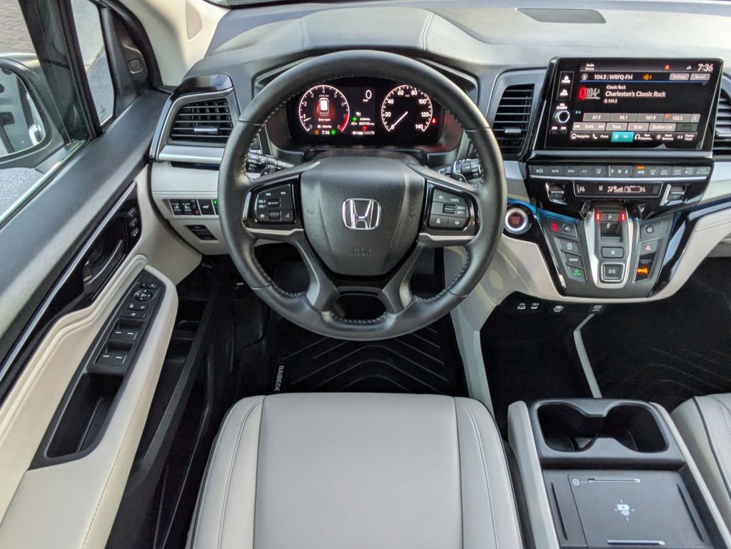 Used 2025 Honda Odyssey Touring image 17