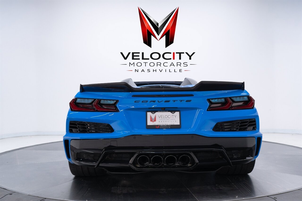 Used 2023 Chevrolet Corvette Z06 w/ Stealth Interior Trim Package RWD image 19