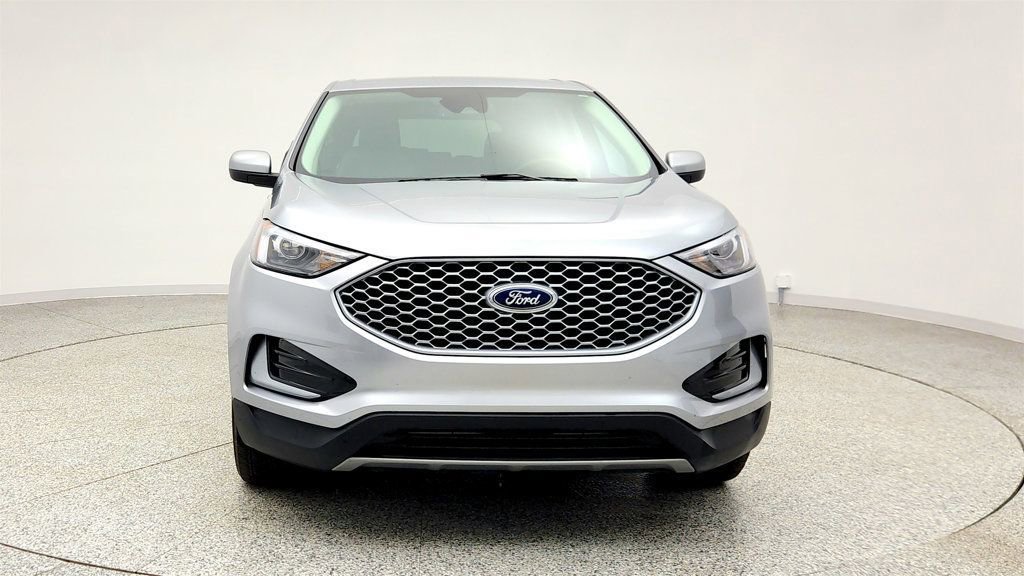 Used 2024 Ford Edge SEL image 2