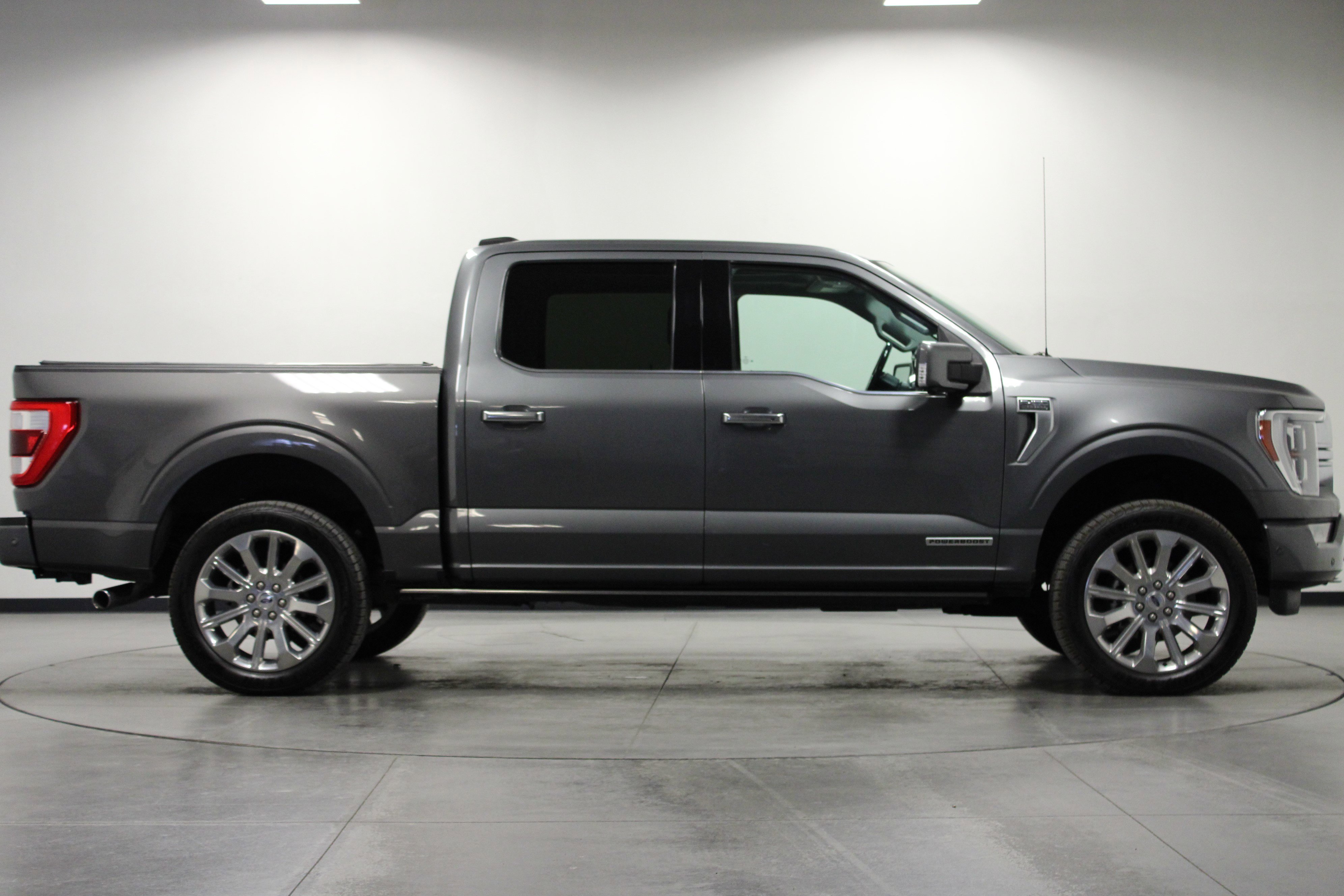 Used 2021 Ford F150 Limited image 3