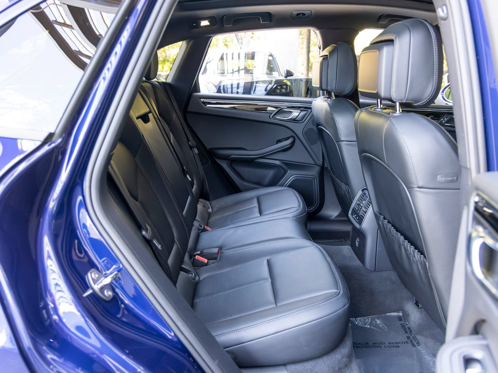 Certified 2026 Porsche Macan AWD/4WD image 57