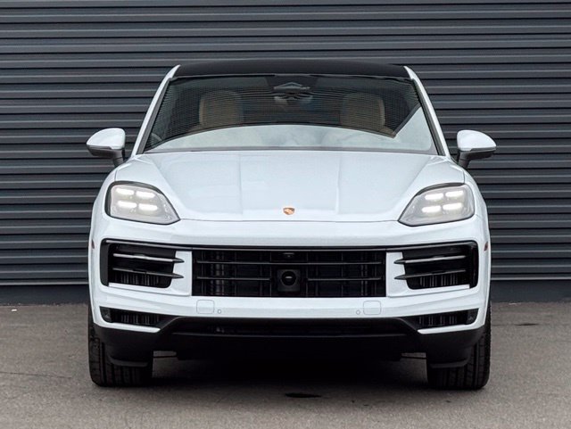 New 2026 Porsche Cayenne Coupe AWD/4WD image 10