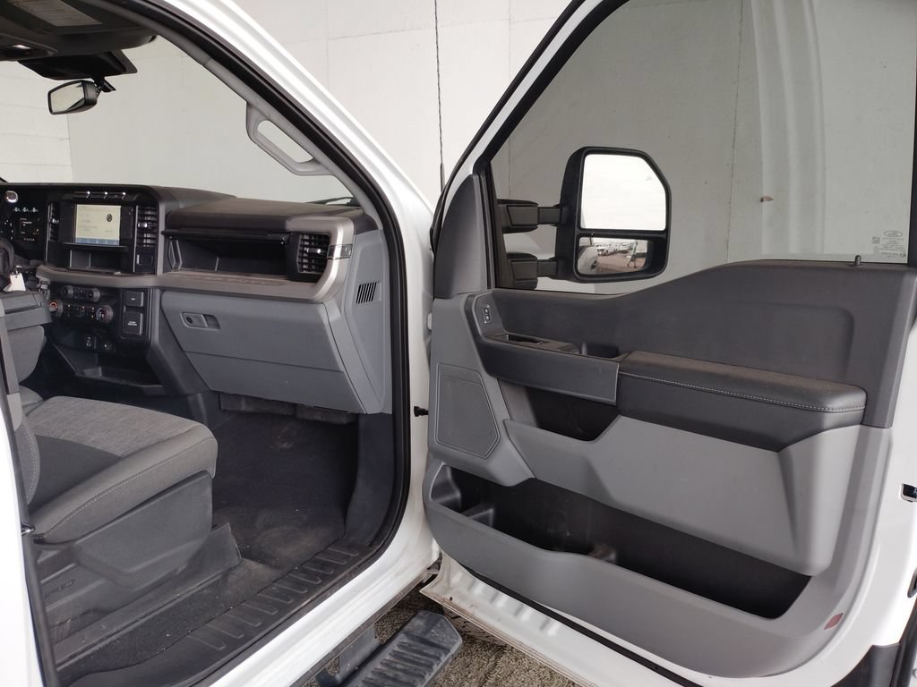Used 2023 Ford F250 XLT AWD/4WD image 10