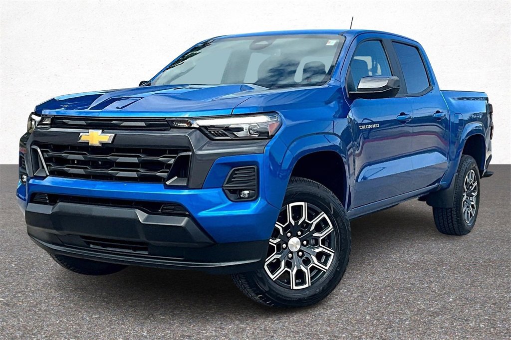 Used 2024 Chevrolet Colorado LT w/ LT Convenience Package III video 4