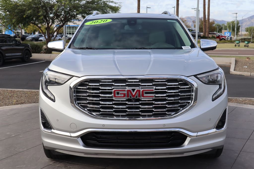 Used 2020 GMC Terrain Denali w/ Denali Premium Package image 2