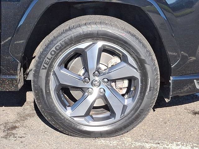 Certified 2021 Toyota RAV4 SE w/ Weather & Moonroof Package AWD/4WD image 29