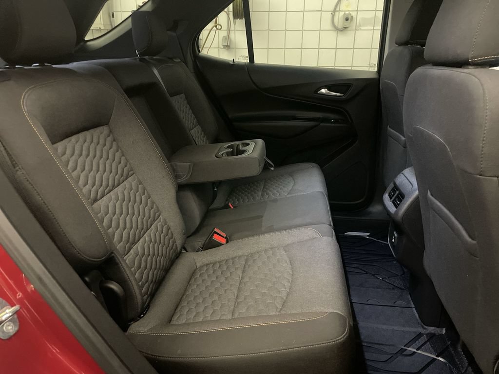 Used 2020 Chevrolet Equinox LT w/ Driver Convenience Package FWD image 19