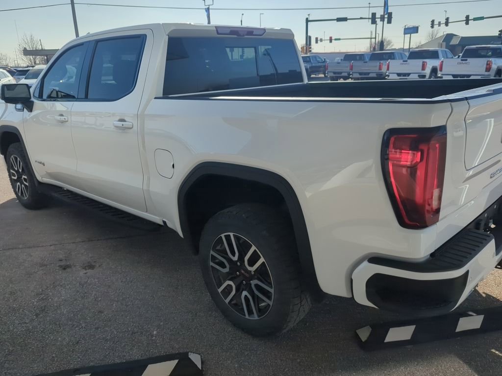 Used 2021 GMC Sierra 1500 AT4 w/ AT4 Value Package image 4