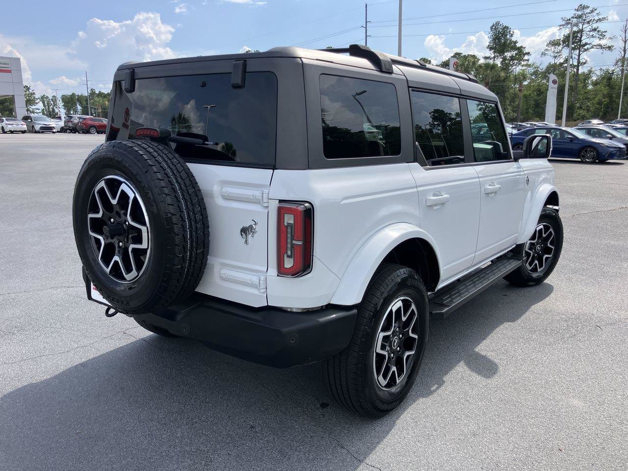 Used 2024 Ford Bronco Outer Banks AWD/4WD image 5