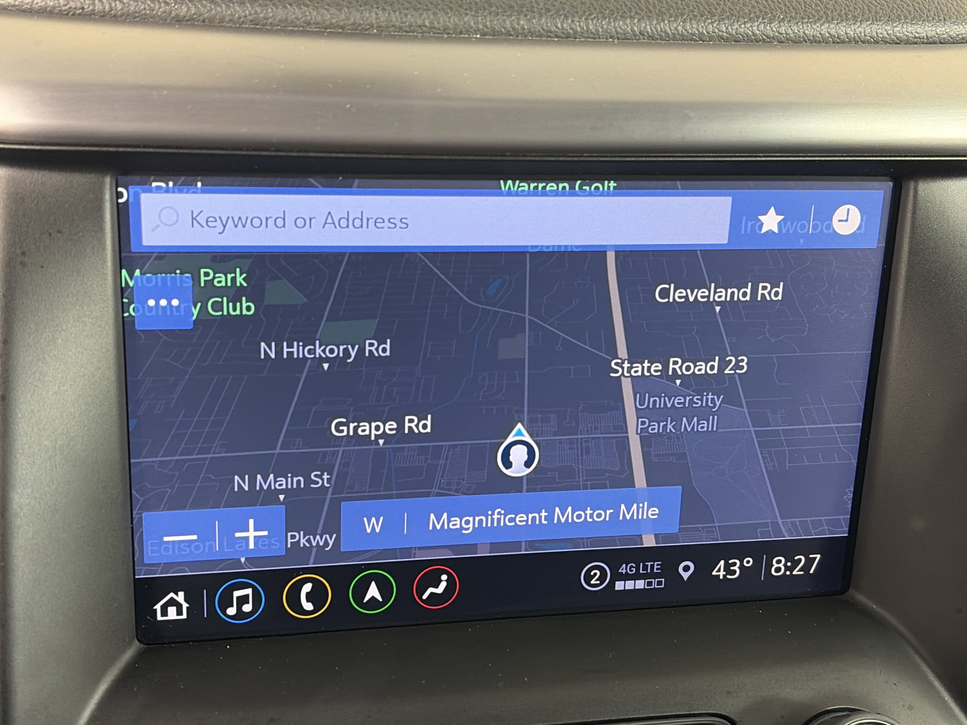 Used 2023 GMC Acadia AT4 AWD/4WD image 23
