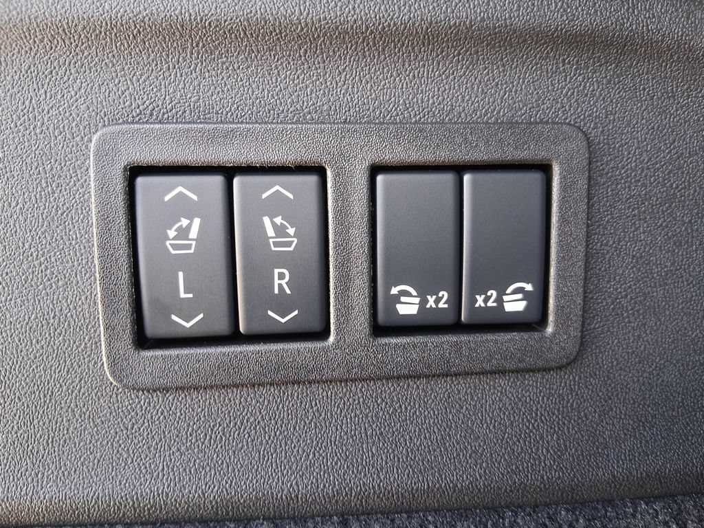 New 2026 Cadillac Escalade IQ Luxury 2 AWD/4WD image 7