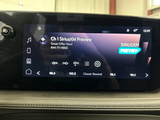 Used 2024 Buick Encore GX Sport Touring AWD/4WD image 29