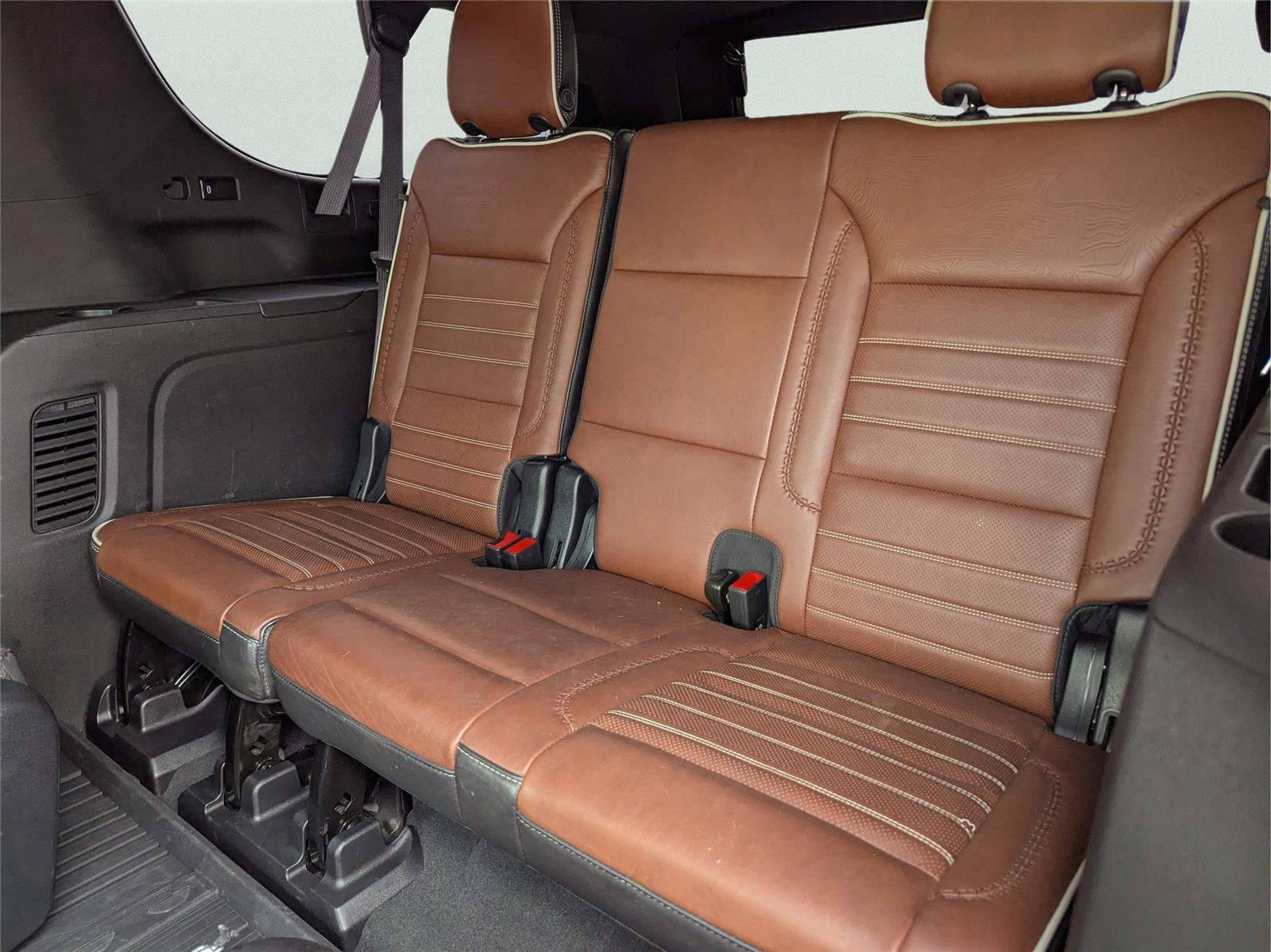 Used 2023 GMC Yukon XL Denali Ultimate w/ LPO, Floor Liner Package image 13
