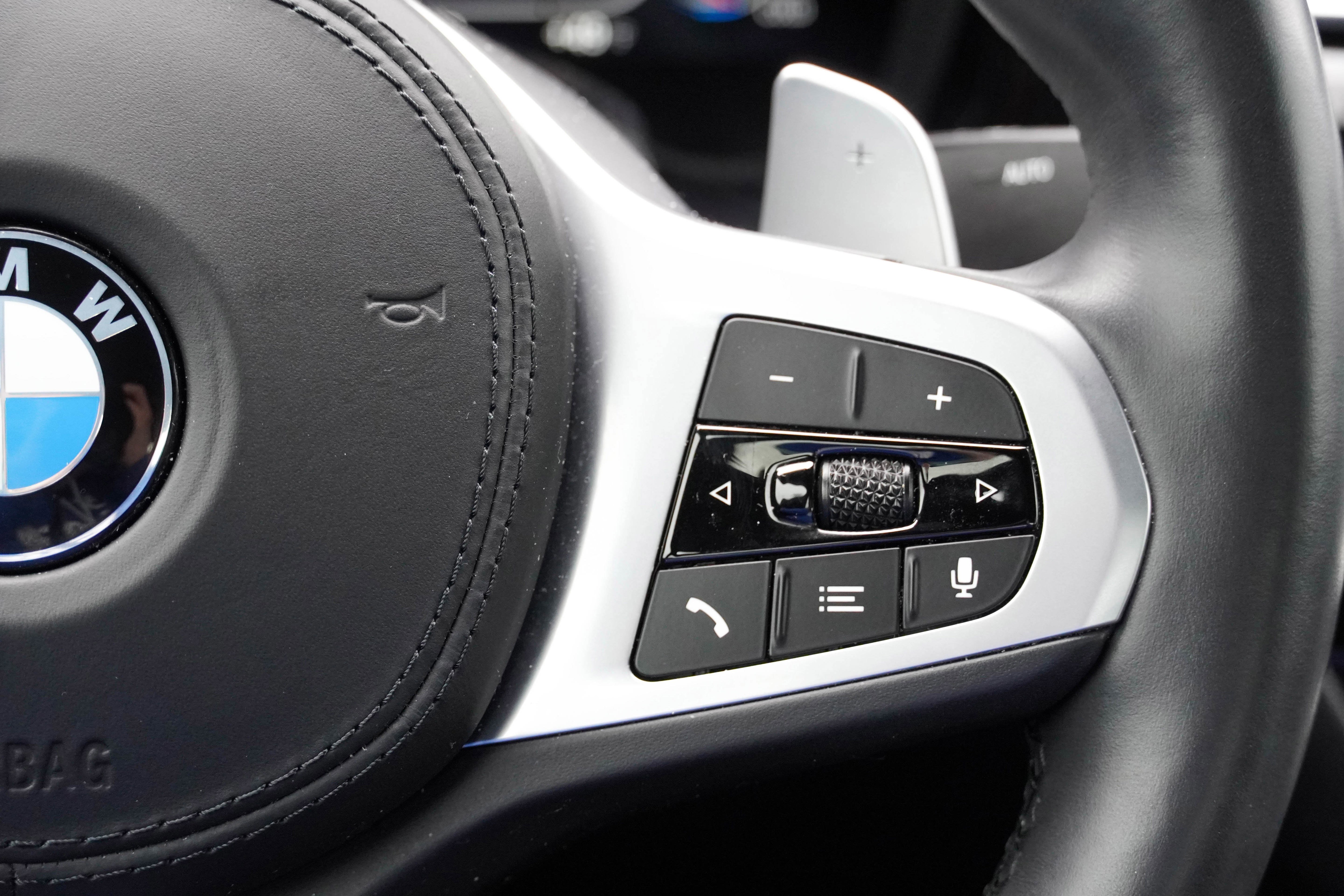 Used 2021 BMW 540i w/ M Sport Package image 24