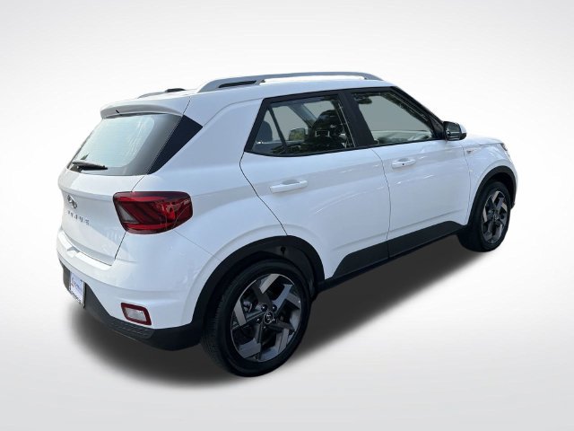 New 2026 Hyundai Venue SEL FWD image 13