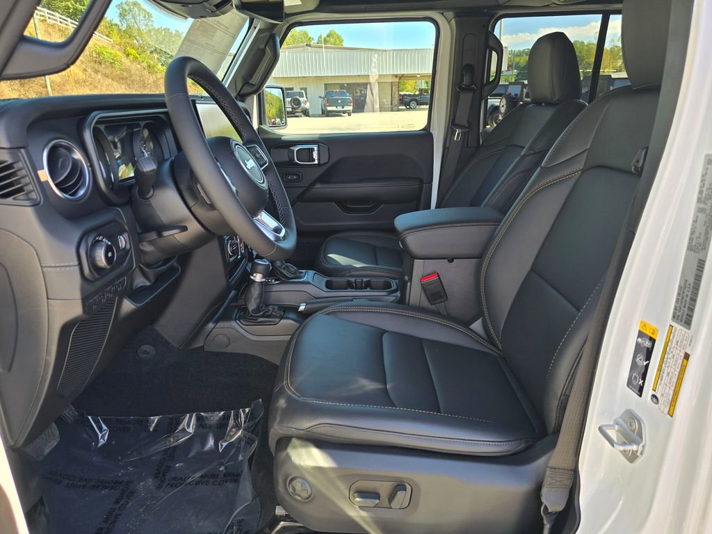 New 2026 Jeep Wrangler Sahara image 4