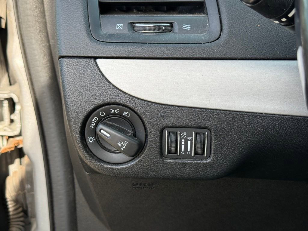 Used 2017 Dodge Grand Caravan GT w/ Safety Sphere Group FWD image 18