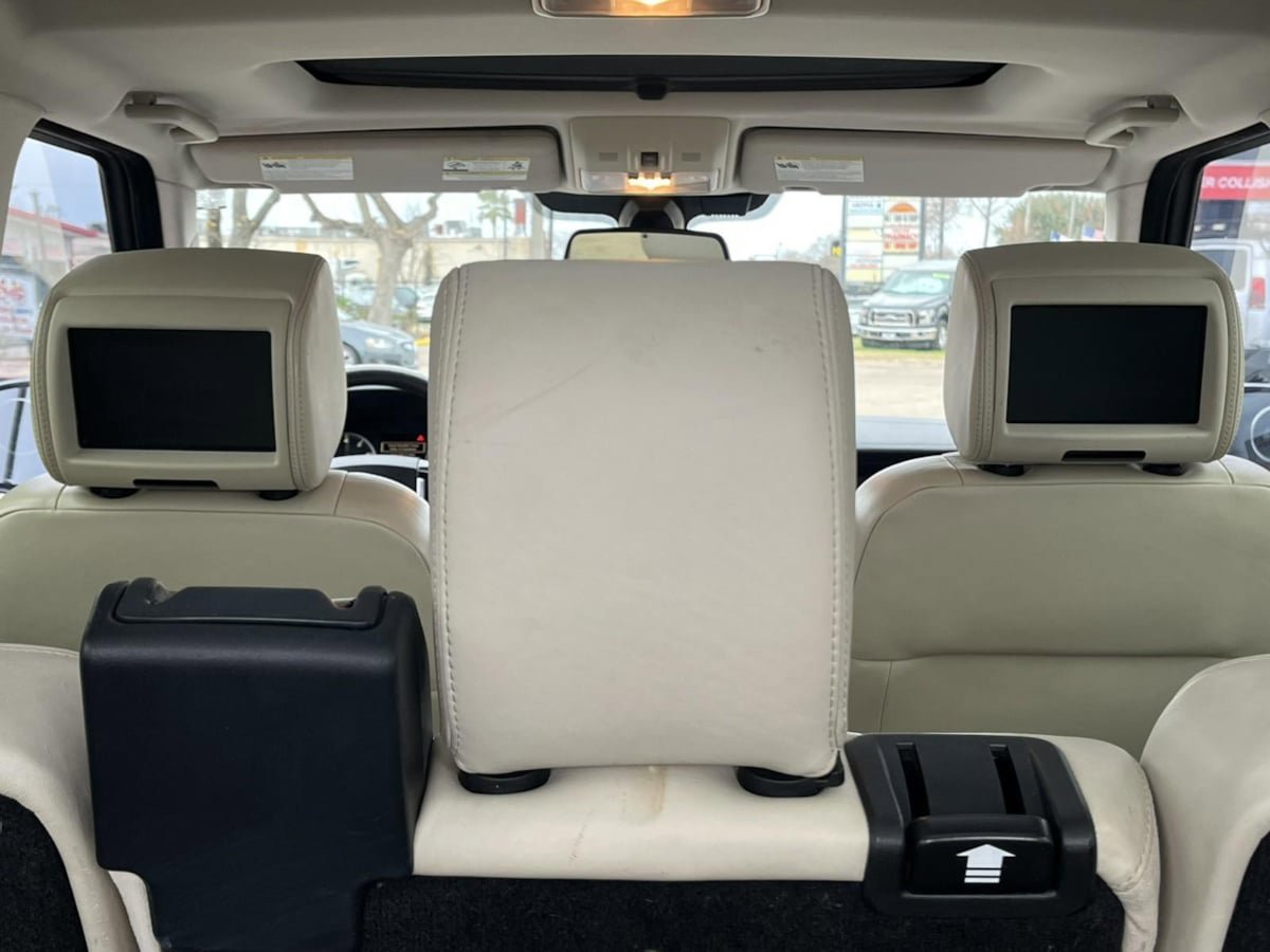 Used 2015 Land Rover LR4 HSE LUX image 45
