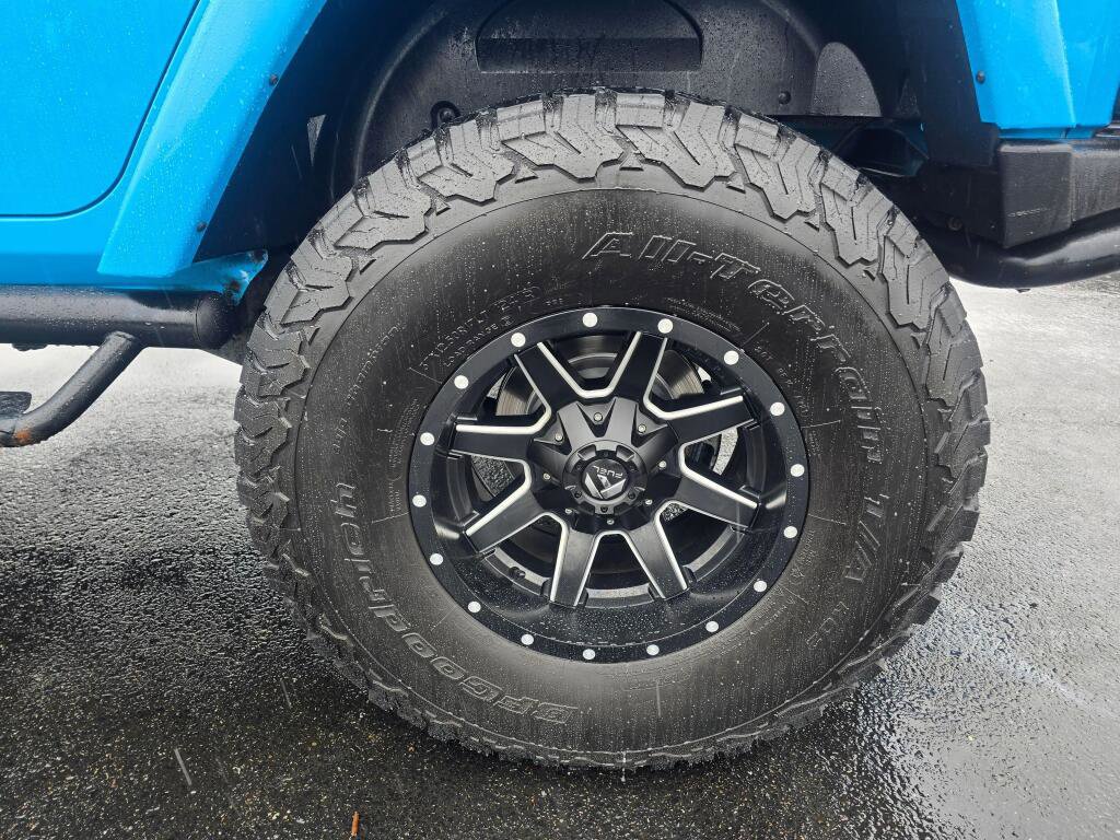 Used 2017 Jeep Wrangler Unlimited Sahara image 23