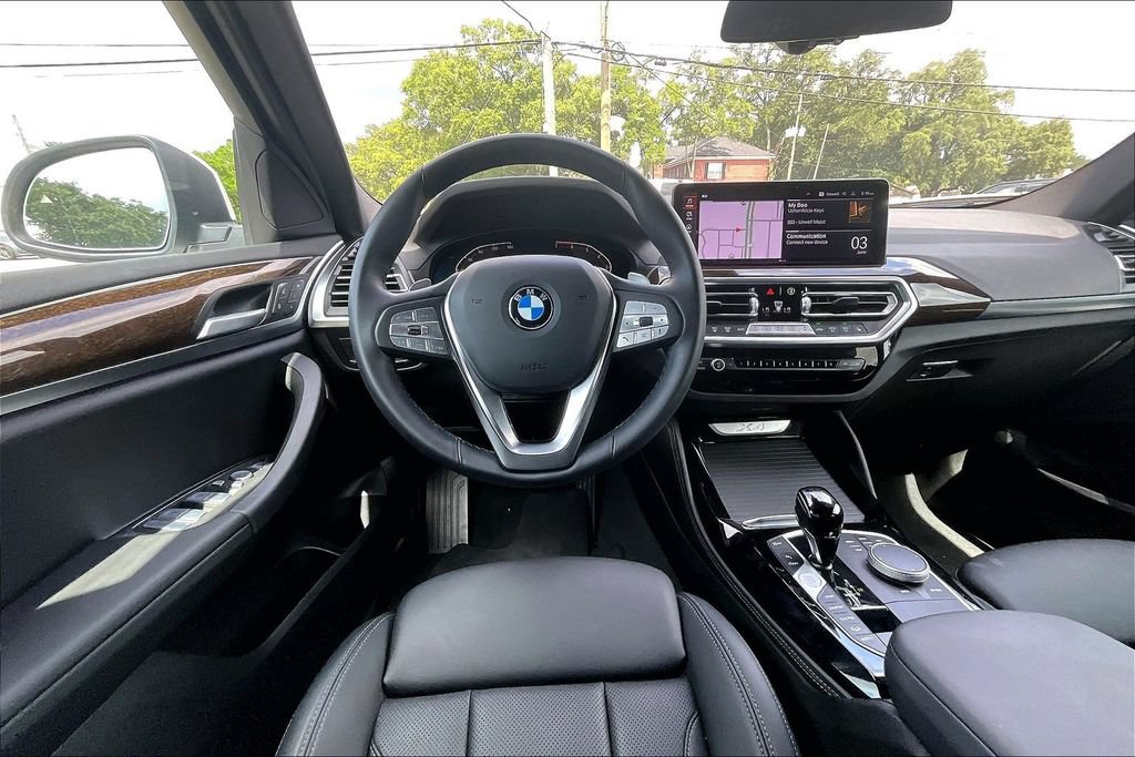 Certified 2025 BMW X4 xDrive30i w/ Convenience Package AWD/4WD image 7