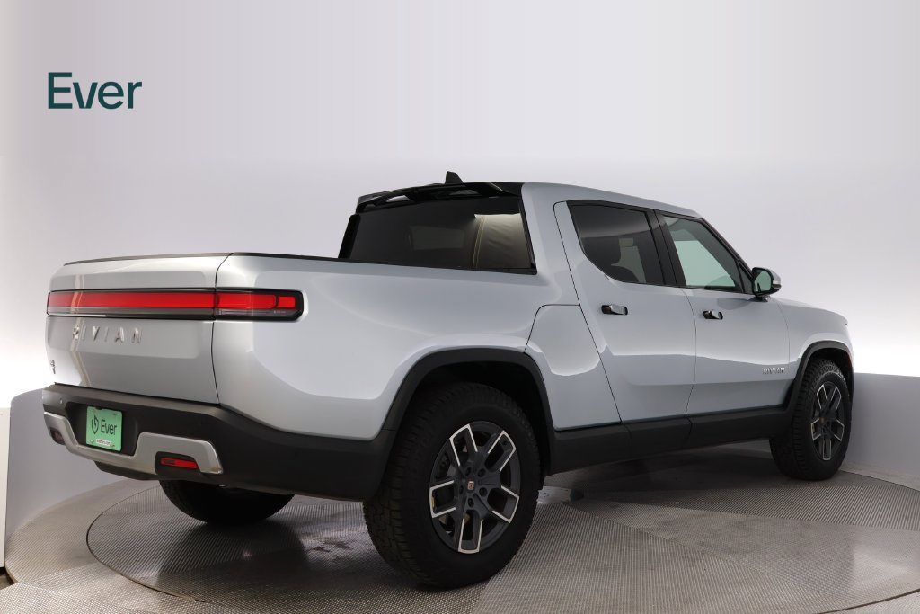 Used 2024 Rivian R1T Adventure Dual AWD/4WD image 3