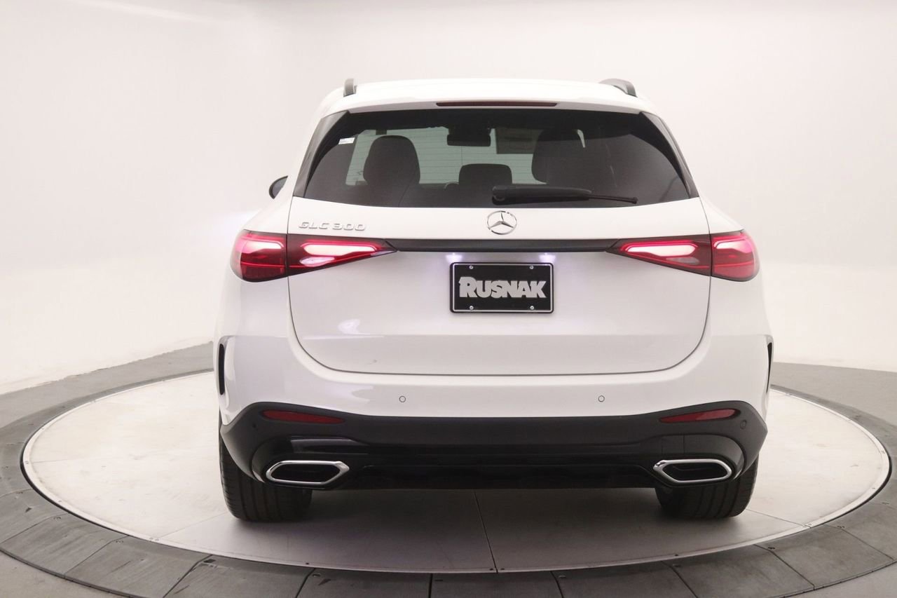 New 2026 Mercedes-Benz GLC 300 image 3