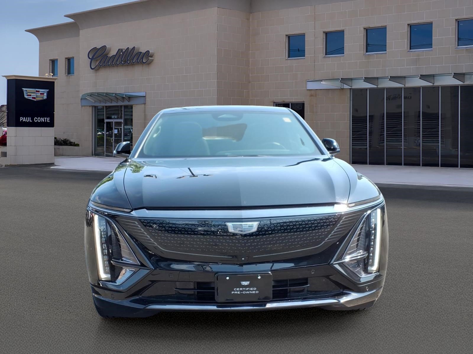 Certified 2024 Cadillac Lyriq Sport w/ LPO, Floor Liner Package AWD/4WD image 2