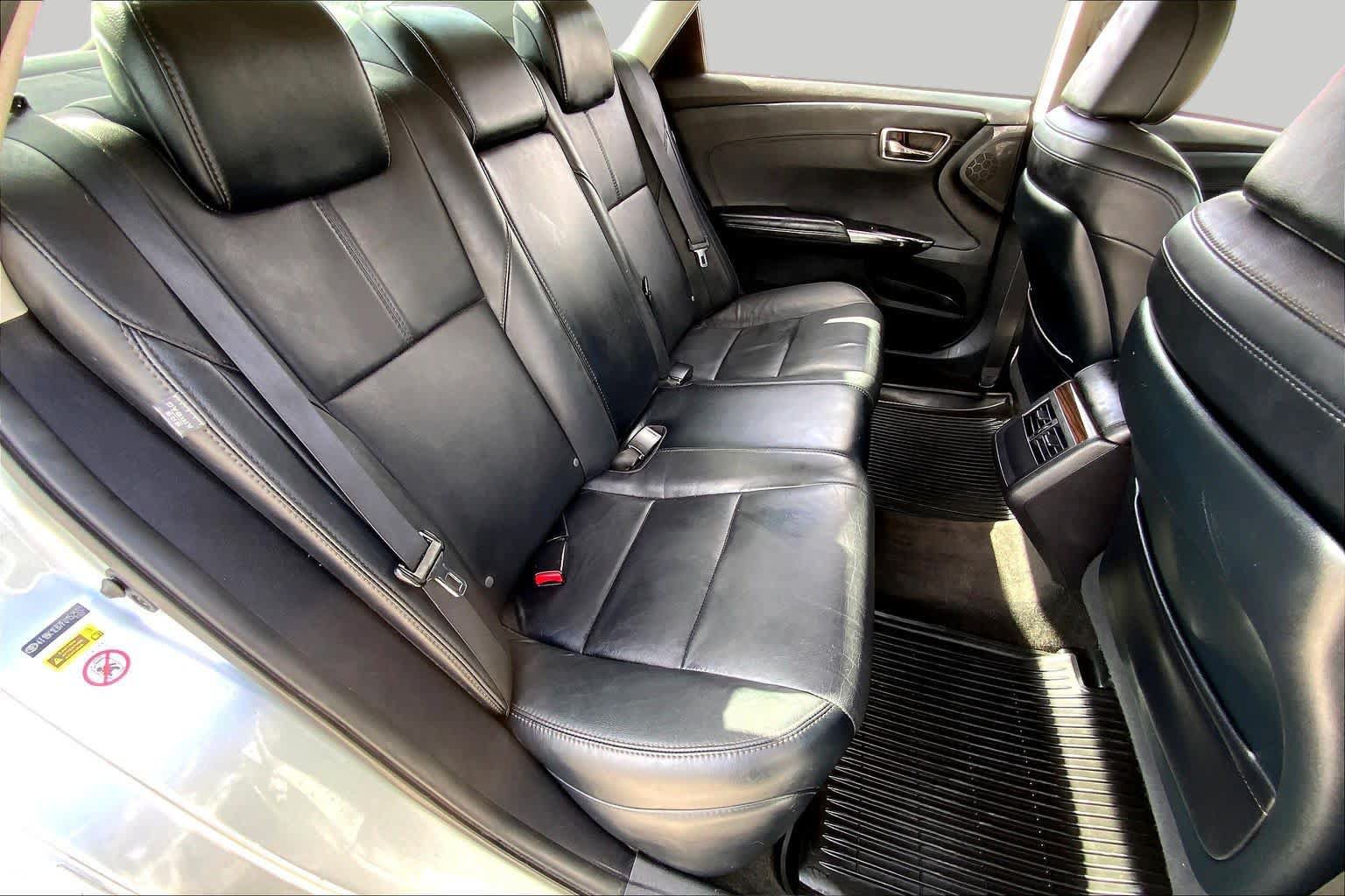 Used 2015 Toyota Avalon XLE FWD image 19