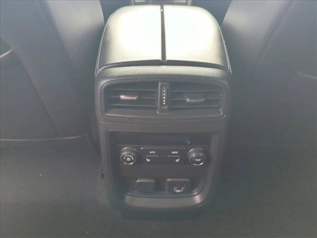 Used 2020 Buick Envision Essence FWD image 16