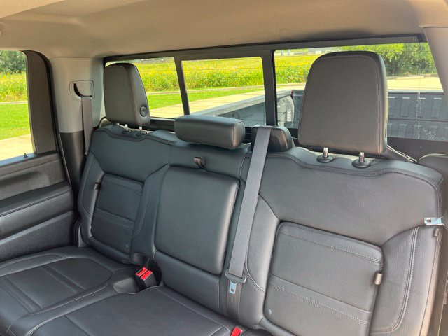 Used 2021 GMC Sierra 2500 Denali w/ Denali Ultimate Package AWD/4WD image 16