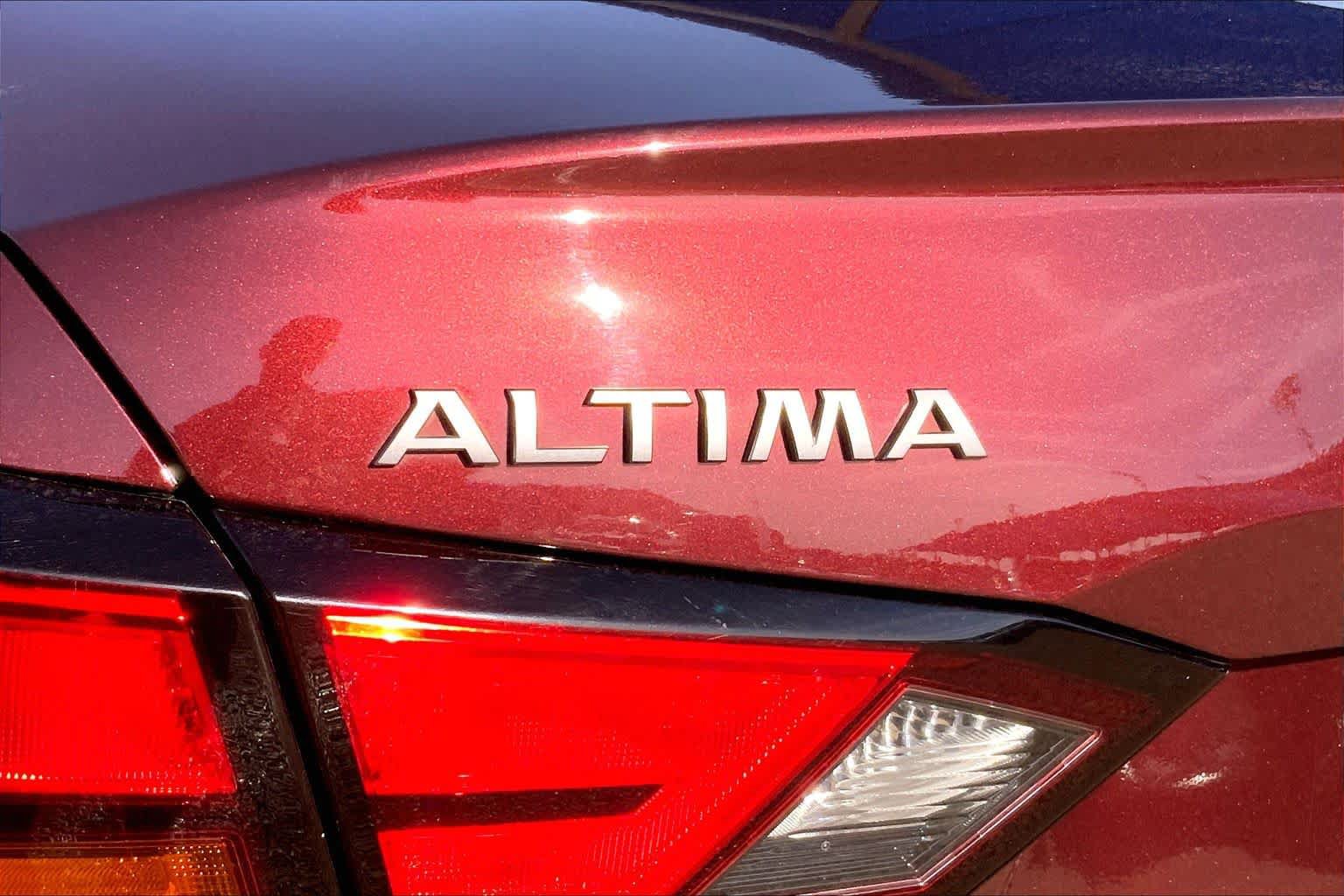 Used 2023 Nissan Altima 2.5 SV FWD image 31