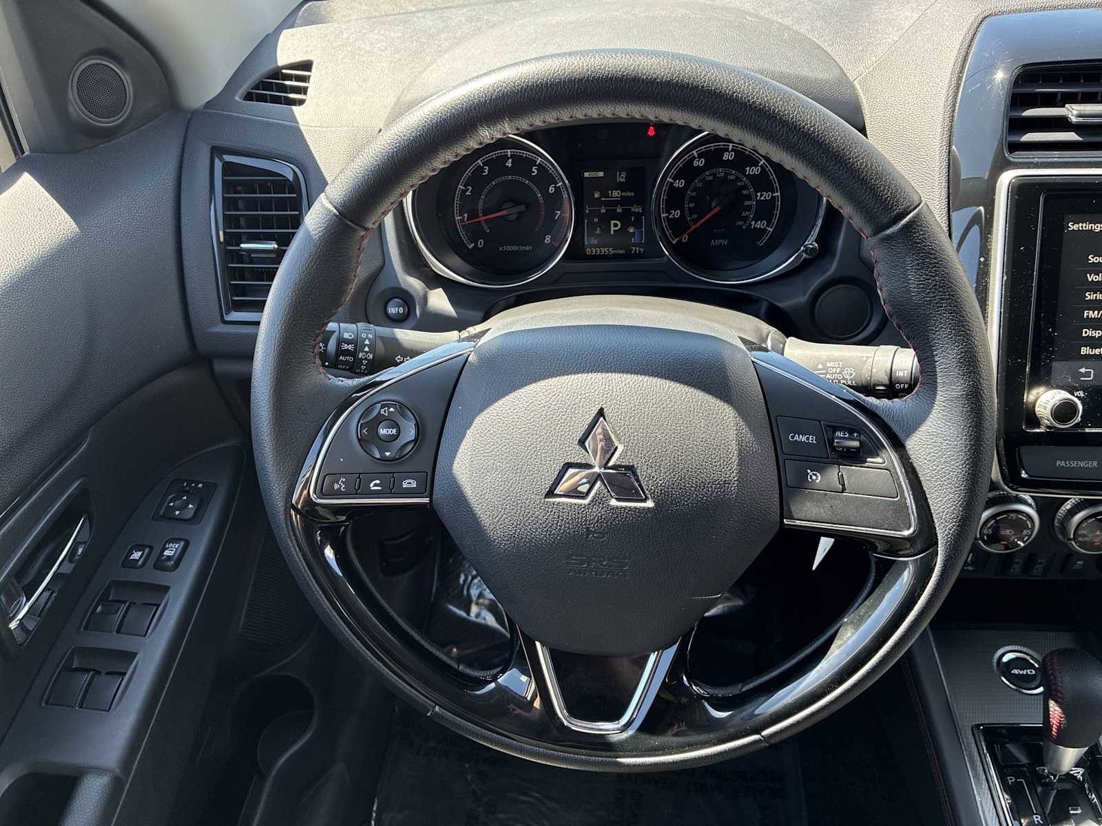 Used 2025 Mitsubishi Outlander Sport LE AWD/4WD image 12