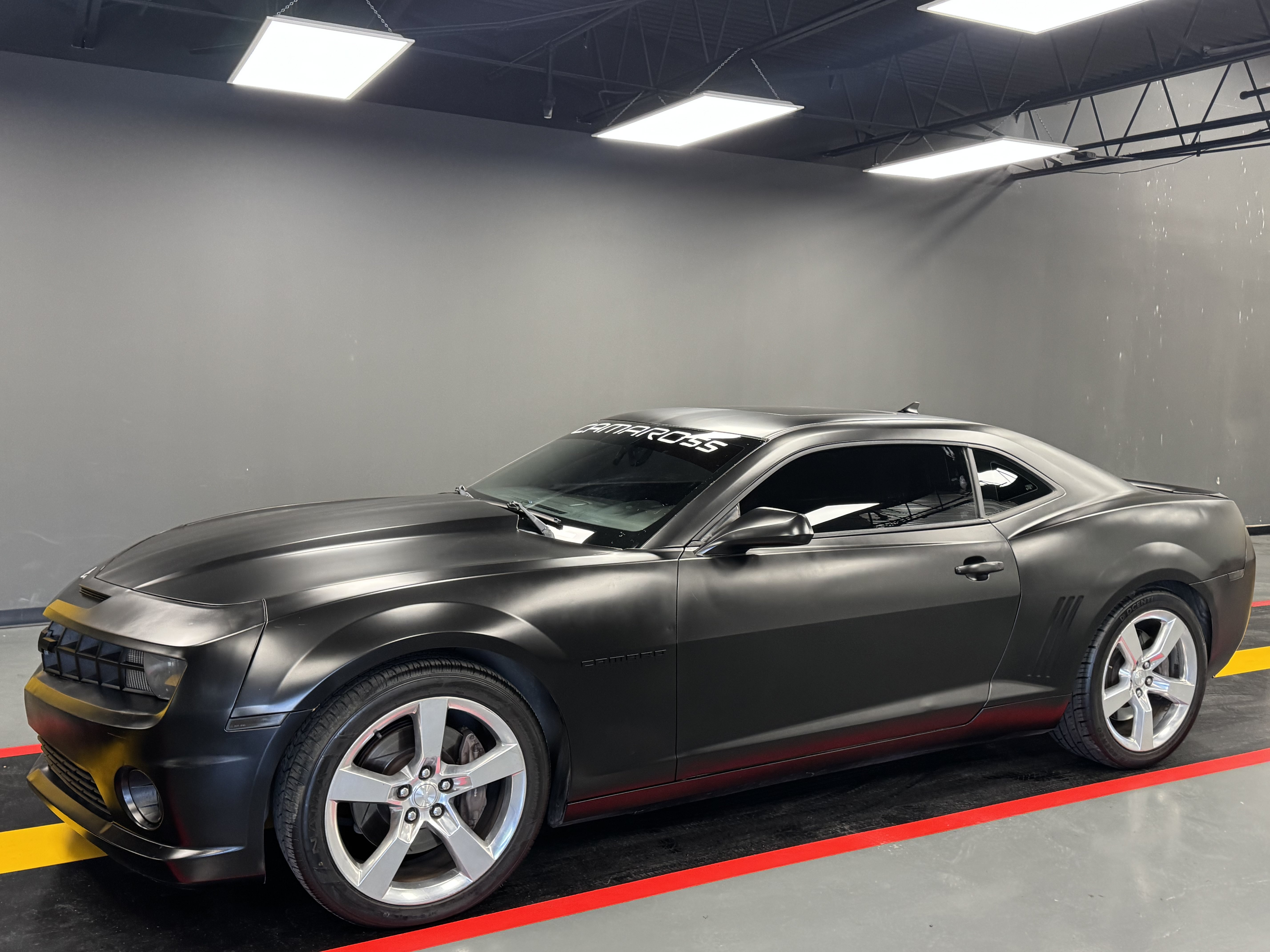 Used 2010 Chevrolet Camaro SS w/ RS Package RWD image 2