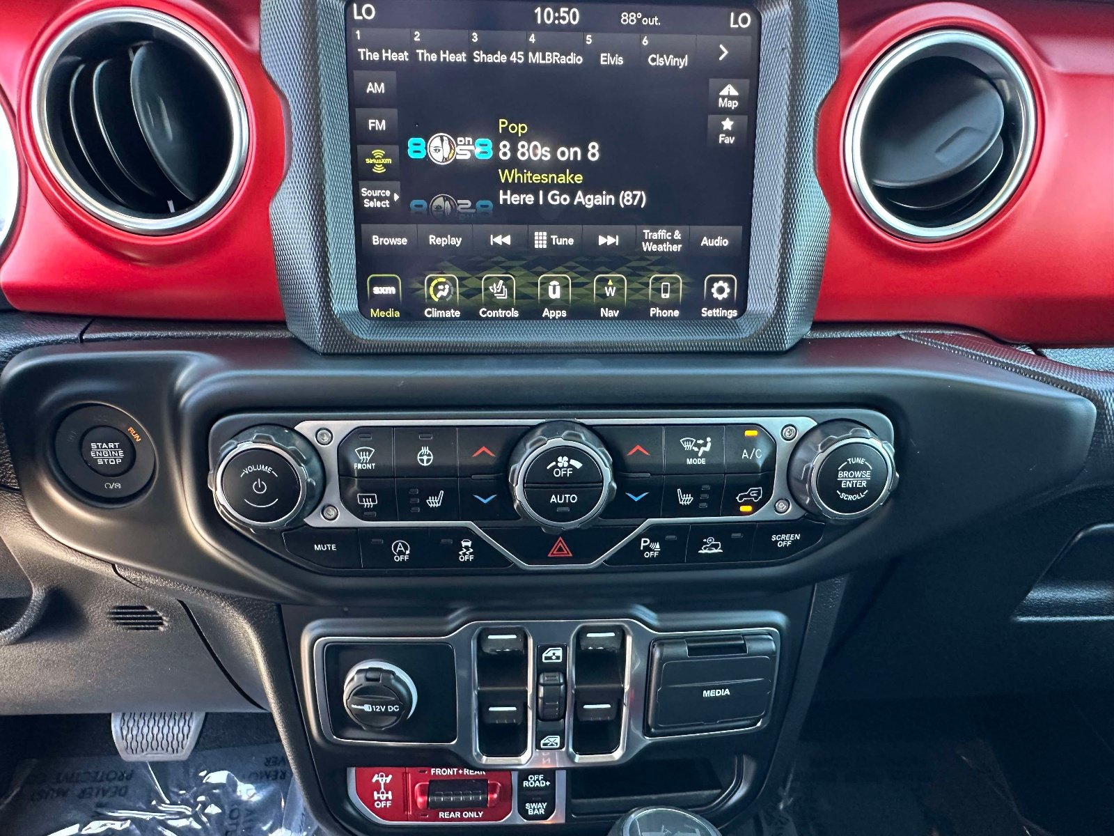 Used 2021 Jeep Wrangler Unlimited Rubicon AWD/4WD image 8