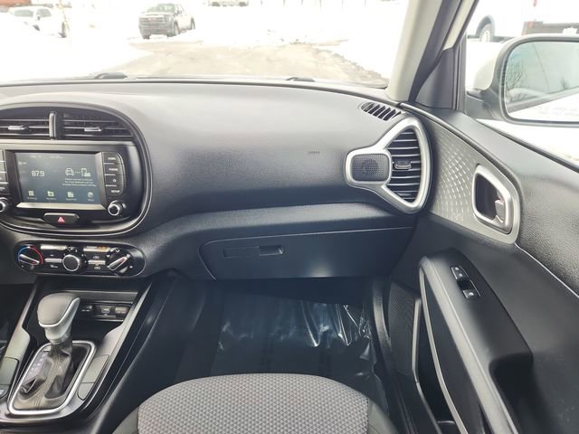 Used 2021 Kia Soul LX image 24