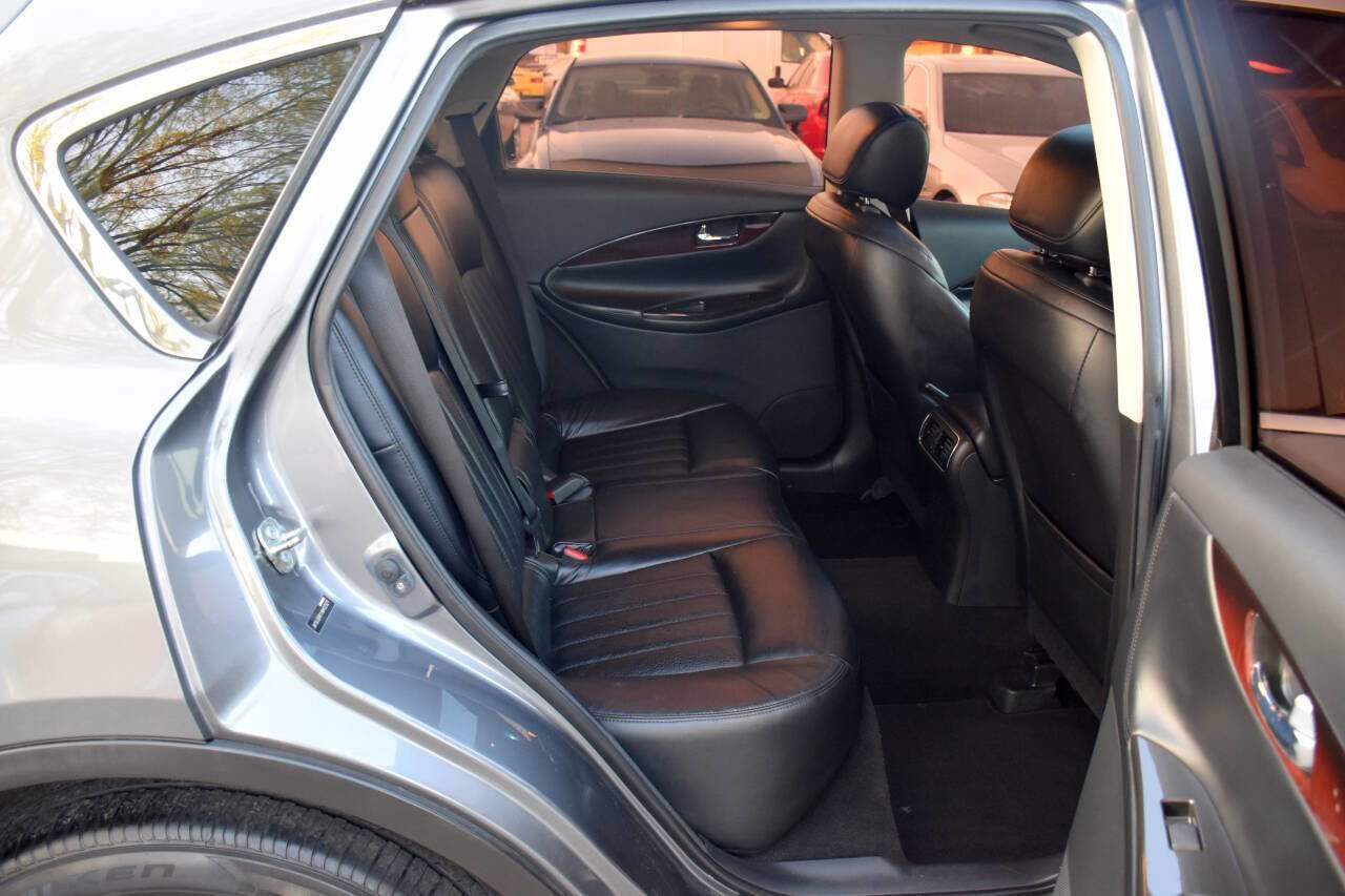 Used 2017 INFINITI QX50 AWD w/ Premium Plus Package image 18