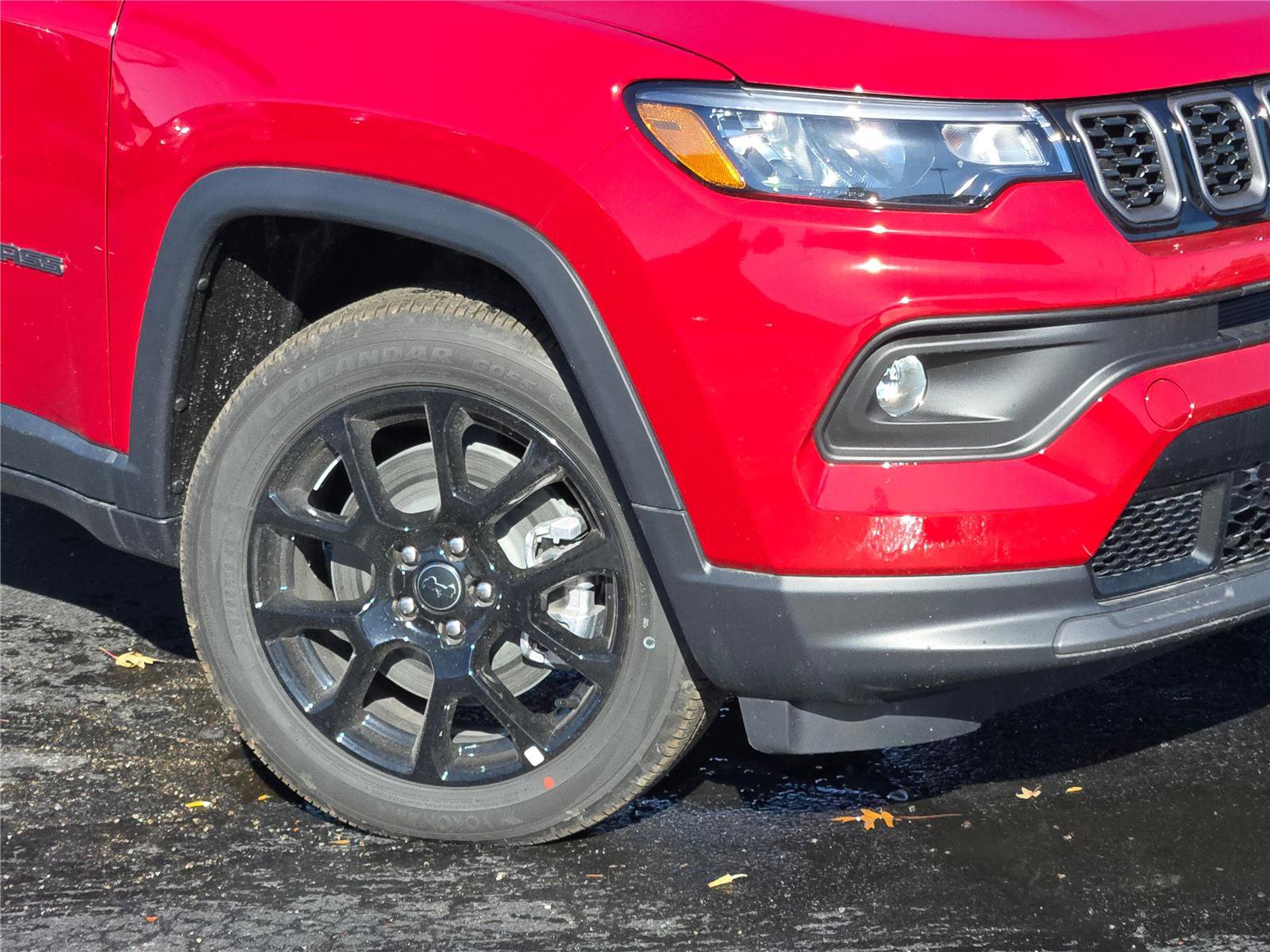 New 2026 Jeep Compass Latitude image 3