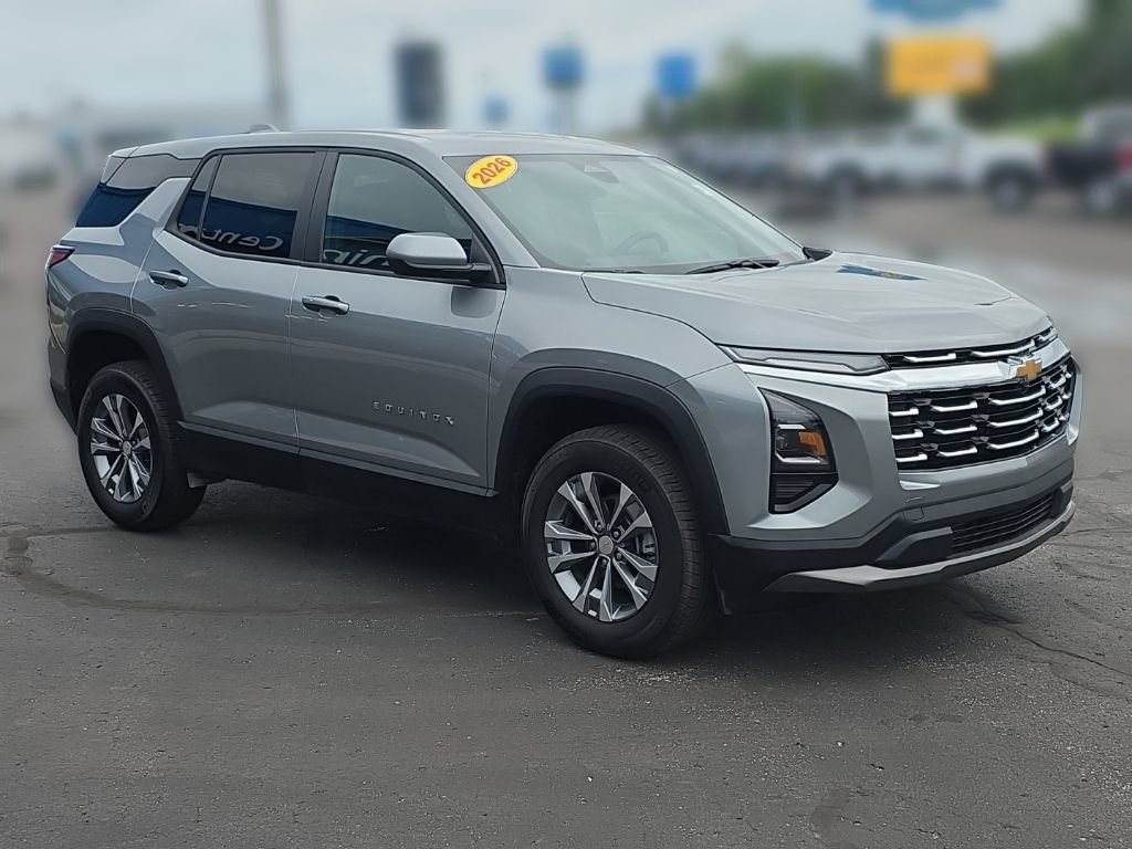 Used 2026 Chevrolet Equinox LT AWD/4WD image 4