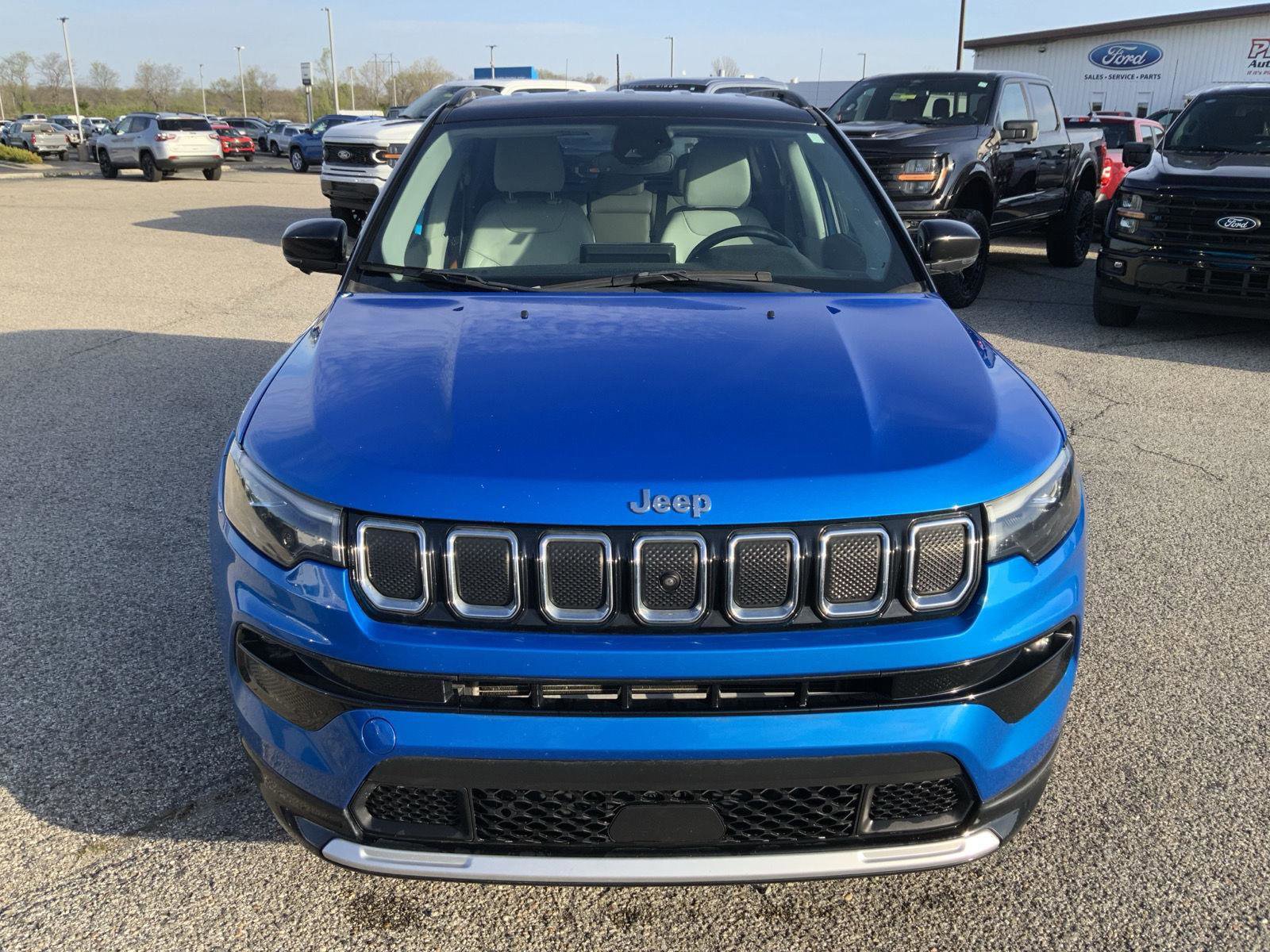 Used 2022 Jeep Compass Limited w/ Elite Group image 3