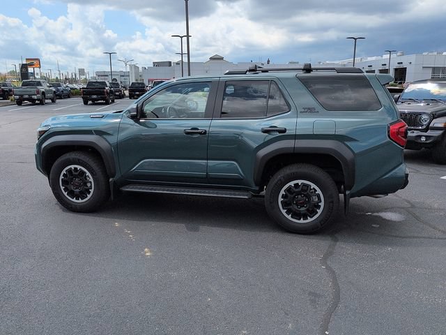 Certified 2025 Toyota 4Runner TRD Off-Road Premium AWD/4WD image 4