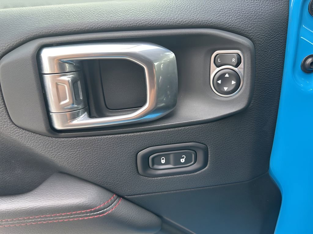 Used 2021 Jeep Wrangler Unlimited Rubicon AWD/4WD image 22