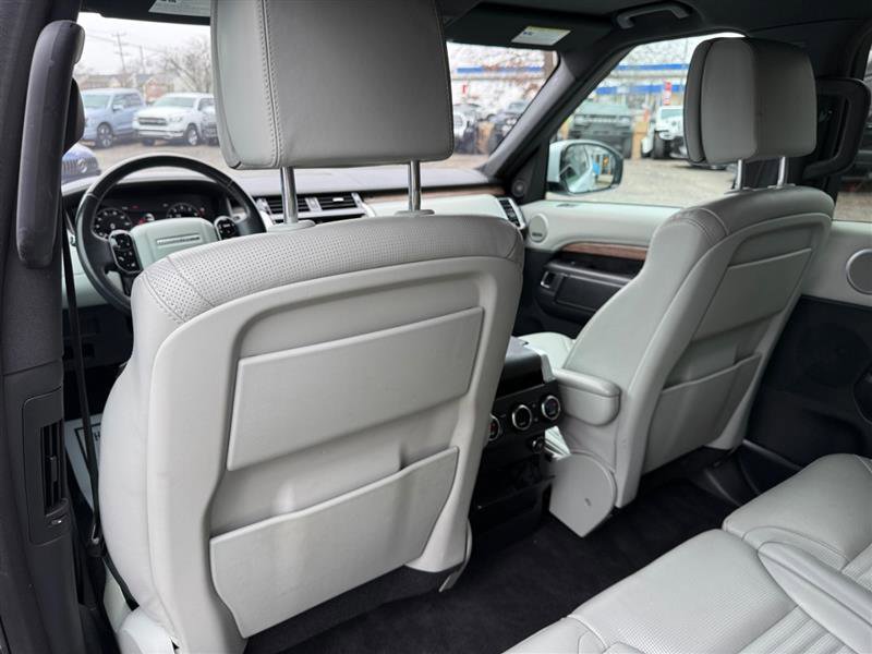Used 2019 Land Rover Discovery HSE Luxury image 40