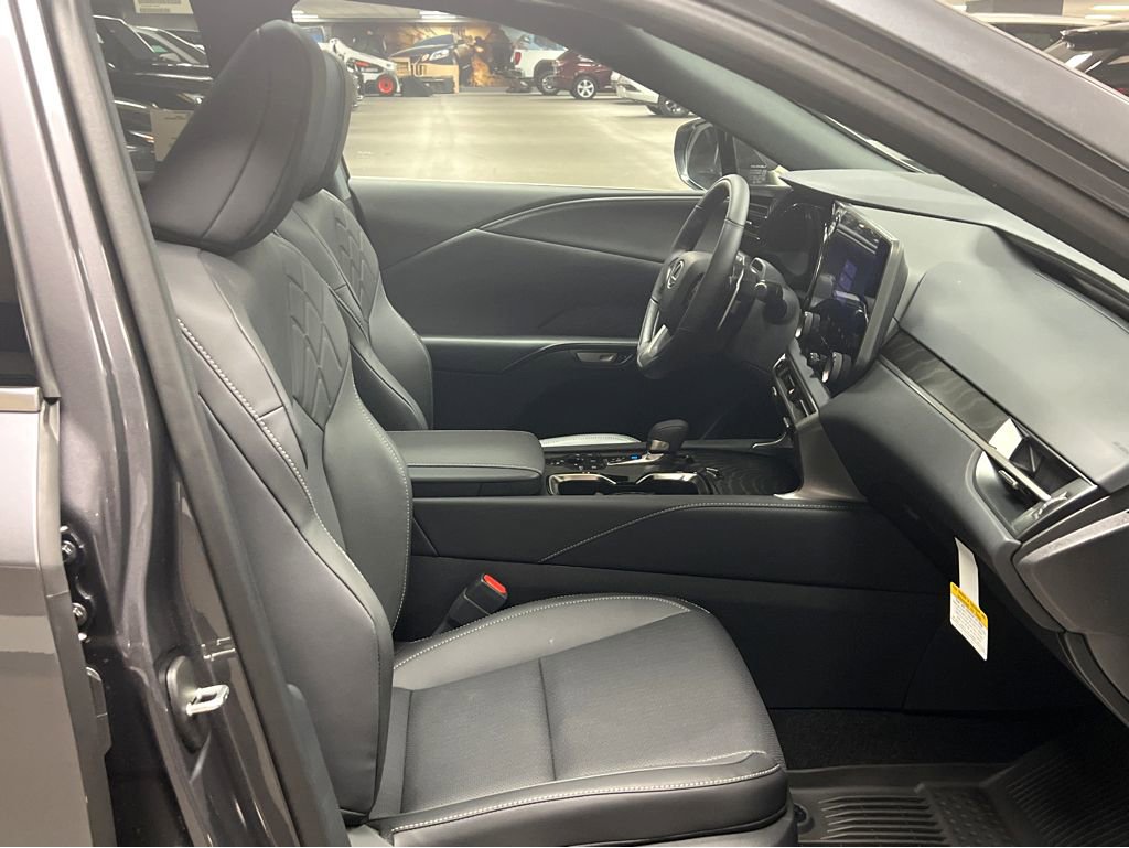 New 2026 Lexus RX 450h AWD image 25